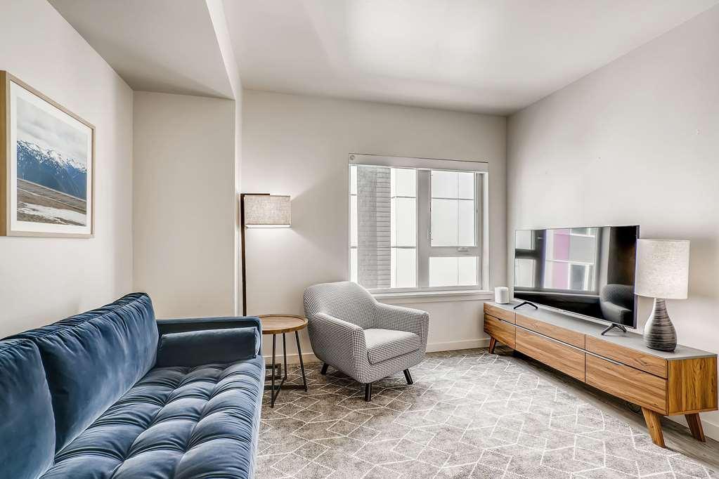 Sentral Seattle Slu Hotel Room photo